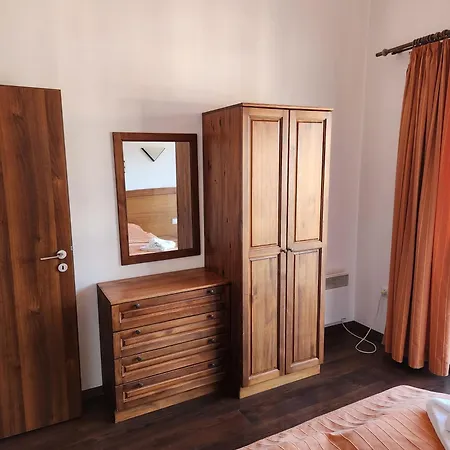 Mountain View Apartman *